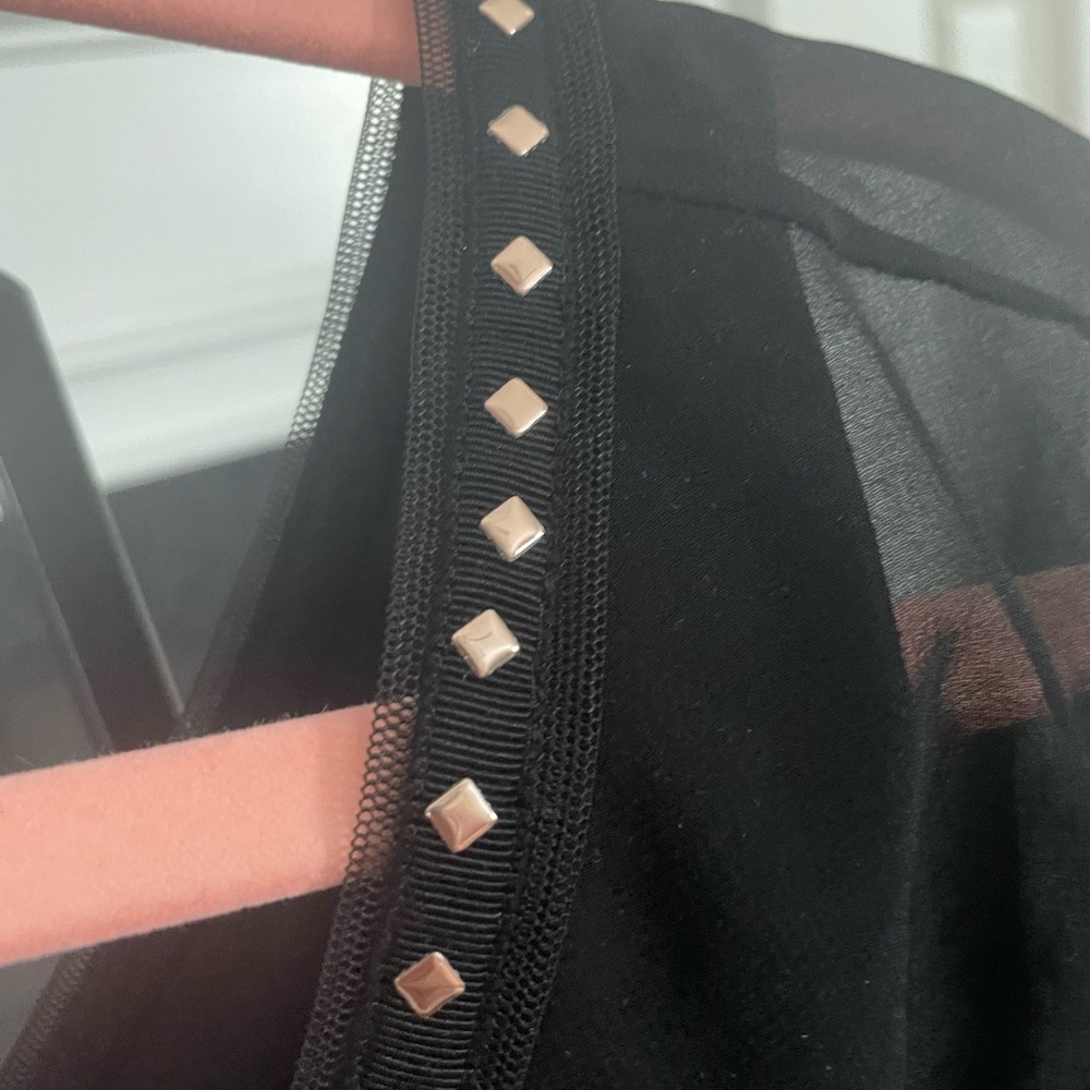Layered black blouse - Picture 3 of 3